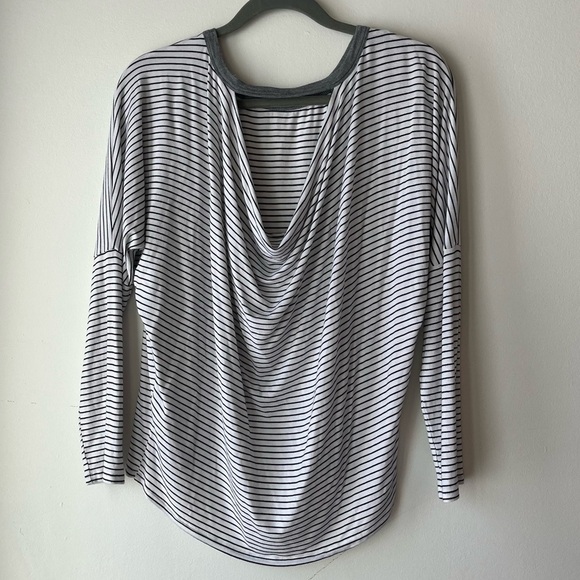 Cable&Gauge 3/4 dolman sleeve open back stripe black and white small casual - Picture 7 of 13